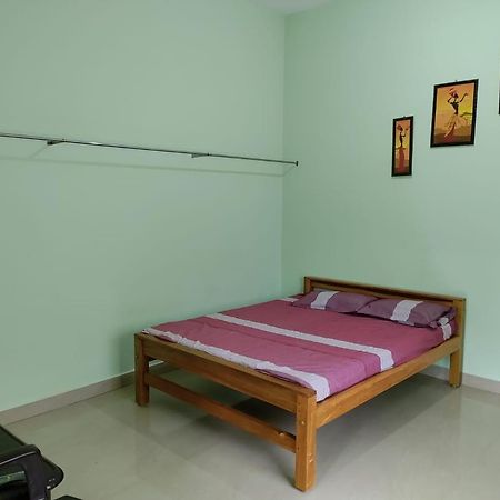 Kukke Guest Room Subrahmanya ภายนอก รูปภาพ